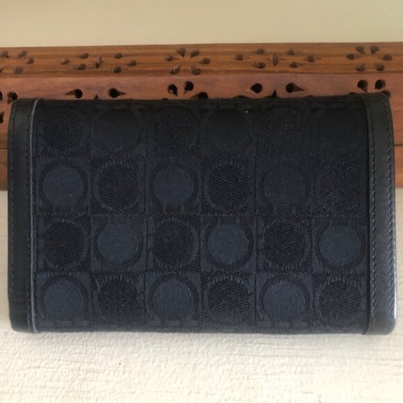 SALVATORE FERRAGAMO Trifold Wallet Gancini Canvas Leather Black - Picture 12 of 16